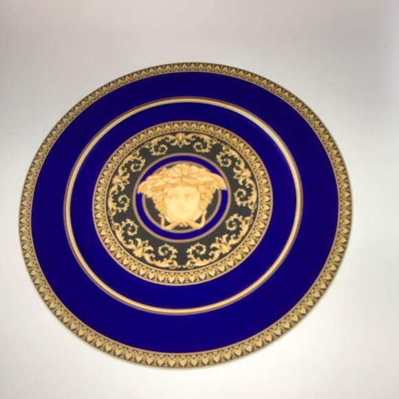 Rosenthal meets Versace 10 piece Medusa dinnerware - Picture 4 of 8